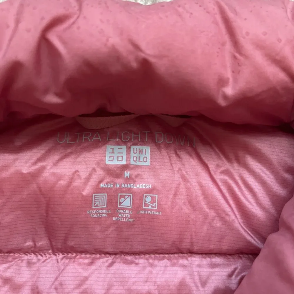 Uniqlo Down Puffer Vest Womens Medium Pink Ultra Light Zip Packable Bag Layer